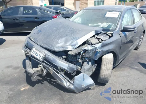 2017 Volkswagen Jetta 1.4T Se from USA, damaged, VIN 3VWDB7AJ7HM355636